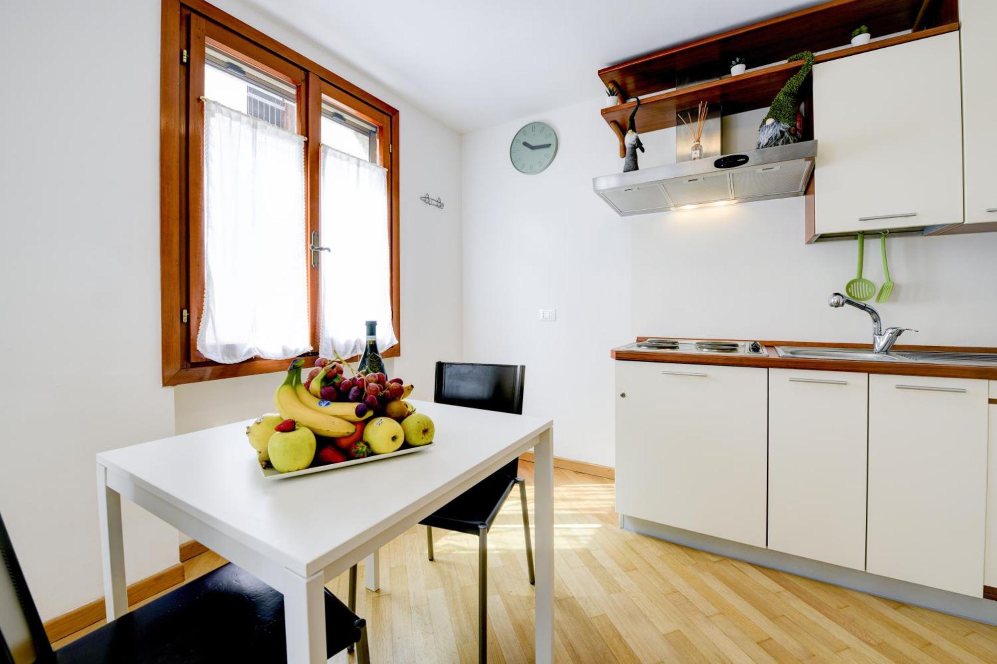 Apartment Anna Sirmione